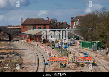 17/03/2018 Poulton le Fylde (Linie zwischen Kirkham & Blackpool North wieder aufgebaut als Teil der Elektrifizierung arbeitet während einer 4monatigen Blockade) Stockfoto
