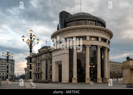 SKOPJE, Mazedonien - 9. Dezember 2017, der Hauptstadt der Ehemaligen Jugoslawischen Republik Mazedonien - Die Staatsanwaltschaft und das Ministerium für Auswärtige Aff Stockfoto