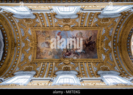 Rom Italien. Das San Carlo al Corso (Santi Ambrogio e Carlo al Corso) einer Basilika auf der Via del Corso in der Nähe von Piazza del Popolo. Stockfoto