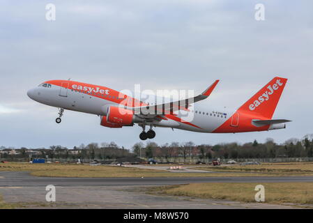 Verschiedene Flugzeuge Frachter und Kommerzielle.. Stockfoto