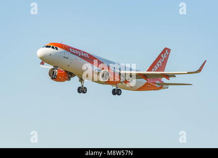 Verschiedene Flugzeuge Frachter und Kommerzielle.. Stockfoto