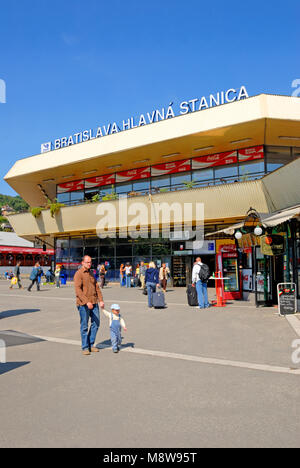 Bratislava, Slowakei. Hlavna stanica/Hauptbahnhof (1988) Stockfoto