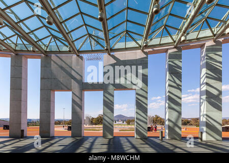 Canberra, Australien - 11. März 2018: Parlament Eingang Stockfoto