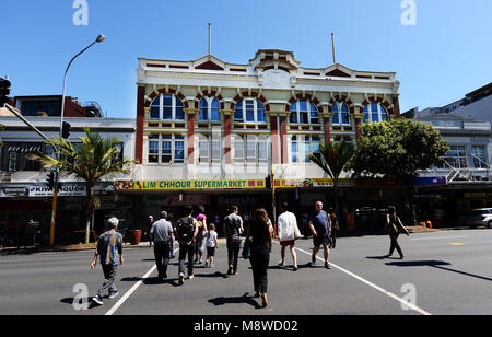 Fußgänger Karangahape Road in Auckland's Central Business District. Stockfoto