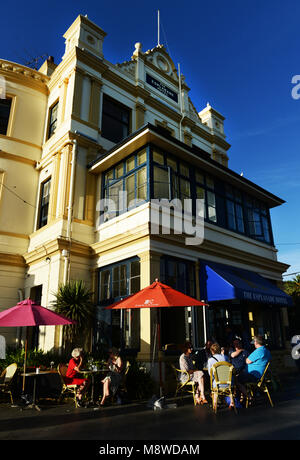 Das Esplanade Hotel und Restaurant in Devonport, Auckland. Stockfoto