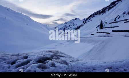 Arlbergpass zwischen Stuben und St. Anton im Winter Stockfoto