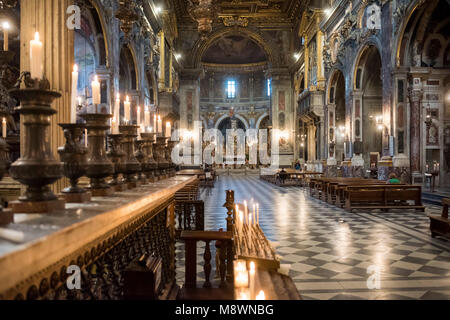 Florenz. Italien. Innenraum der Basilika della Santissima Annunziata (Basilika der Heiligen Verkündigung). Stockfoto