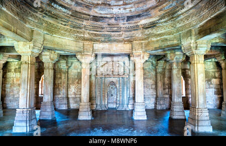 Sahar Ki Masjid am archäologischen Park Champaner-Pavagadh. Weltkulturerbe der UNESCO in Gujarat, Indien. Stockfoto