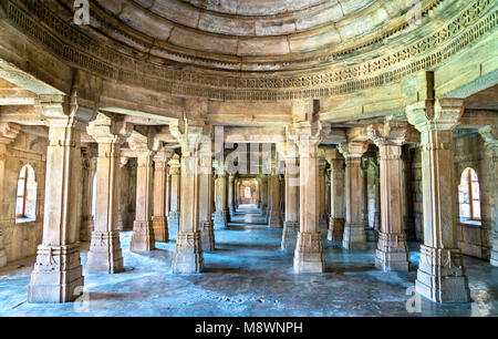 Sahar Ki Masjid am archäologischen Park Champaner-Pavagadh. Weltkulturerbe der UNESCO in Gujarat, Indien. Stockfoto