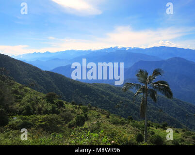Uitzicht op Sierra Nevada Mountains, Santa Marta, Kolumbien; Blick auf die Sierra Nevada, Santa Marta, Kolumbien Stockfoto
