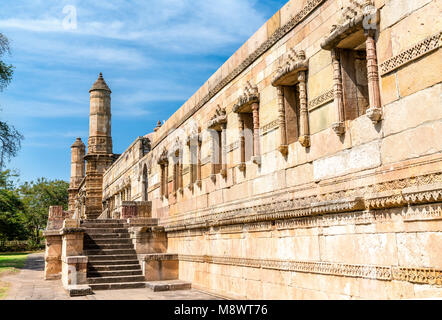 Jami Masjid, eine wichtige touristische Attraktion im Archäologischen Park Champaner-Pavagadh - Unionsstaat Gujarat in Indien Stockfoto