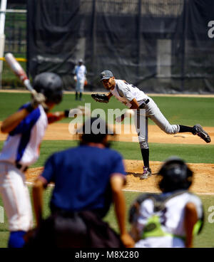 San Joaquin, Carabobo, Venezuela. 20 Mär, 2018. März 20, 2018. Empresas Polar setzt die Wiederbelebung Baseball in Innier Städte (RBI) Programm für 9 Jahre zu tun. Sie haben in ihrer mehr als 40 Athleten in der nationalen und internationalen professionellen Baseball Organisationen entfernt. In dieser neunten Ausgabe 120 junge Spieler Streit 15 Plätze für die Zertifizierung als anoters IiI mit der Billigung der Venezolanischen Liga der professionellen Baseball (LVBP) in den parallelen Liga und venezolanischen Liga der Perspektiven, sowie 15 Plätze für die Zertifizierung als Schiedsrichter im Bündnis mit Stockfoto