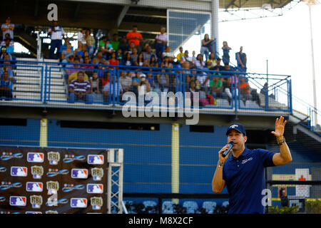 San Joaquin, Carabobo, Venezuela. 20 Mär, 2018. März 20, 2018. Empresas Polar setzt die Wiederbelebung Baseball in Innier Städte (RBI) Programm für 9 Jahre zu tun. Sie haben in ihrer mehr als 40 Athleten in der nationalen und internationalen professionellen Baseball Organisationen entfernt. In dieser neunten Ausgabe 120 junge Spieler Streit 15 Plätze für die Zertifizierung als anoters IiI mit der Billigung der Venezolanischen Liga der professionellen Baseball (LVBP) in den parallelen Liga und venezolanischen Liga der Perspektiven, sowie 15 Plätze für die Zertifizierung als Schiedsrichter im Bündnis mit Stockfoto