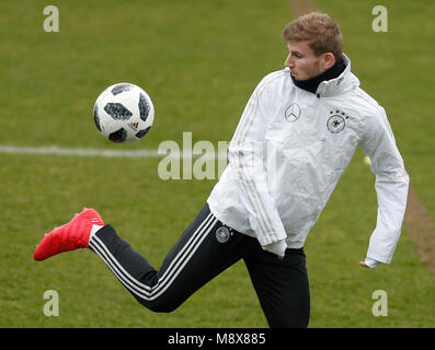 21 März 2018, Deutschland, Düsseldorf: Deutschland Team Training Session: Timo Werner in Aktion. Deutschland sind durch Spanien in einer freundlichen am 23.03. 2018. Foto: Ina Faßbender/dpa Stockfoto