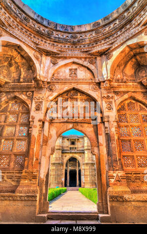 Jami Masjid, eine wichtige touristische Attraktion im Archäologischen Park Champaner-Pavagadh - Unionsstaat Gujarat in Indien Stockfoto