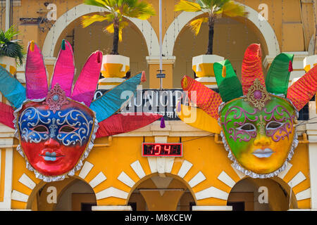 Rathaus mit Karneval Masken Margao Goa Indien Stockfoto