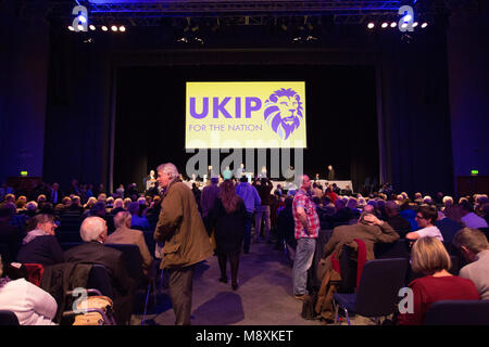 UKIP Not Hauptversammlung zu entscheiden hat, ob die Partei Mitglieder zurück Henry Bolton als Parteichef oder die kein Vertrauen Abstimmung der Nationalen Exekutivkomitee unterstützen. Mit: Atmosphäre, wo: Birmingham, England, Vereinigten Königreich, wenn: 17 Feb 2018 Credit: Wheatley/WANN Stockfoto