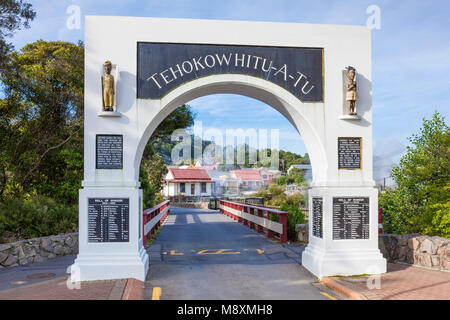 Neuseeland rotorua Neuseeland whakarewarewa rotorua Tehokowhitu-a-tu Memorial Eingangstor zu den lebenden Maori Village Neuseeland North Island. Stockfoto