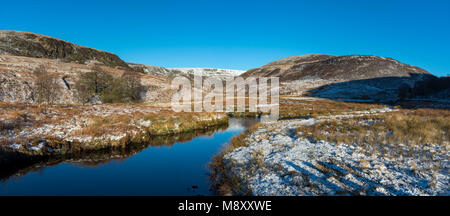 Crowden Bach in der Nähe von Glossop, North Derbyshire, England. Stockfoto