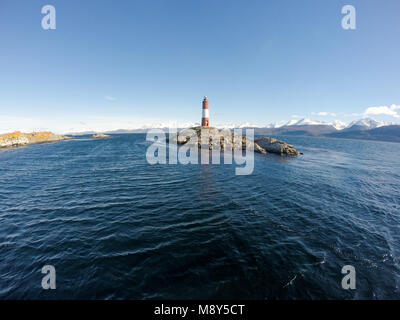 Ushuaia, Argentinien. Oktober 2, 2014. Leuchtturm Les Eclaireurs auf den Inseln Les Eclaireurs, die gerufen ist, seinen Namen, 5 Seemeilen östlich von Stockfoto