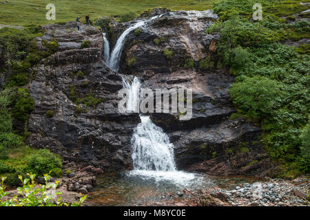 Treffen der drei Gewässer Wasserfall von der A82 Road in der Nähe von Glencoe, Hochland, Schottland, Großbritannien Stockfoto