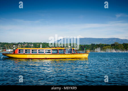 Fähre auf dem Genfersee Stockfoto