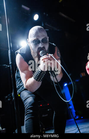 Norwegen, Bergen - März 17., 2018. Der norwegischen Black Metal Band Orkan führt ein Live Konzert an der USF Verftet in Bergen. Hier Sänger Einar Fredheim wird gesehen, live auf der Bühne. (Foto: Gonzales Foto - Jarle H. Moe). Stockfoto