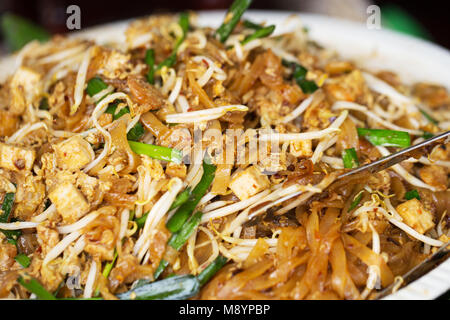 Pathai oder Padthai Populärste gebratene Nudeln lecker Thai Street Food. Stockfoto