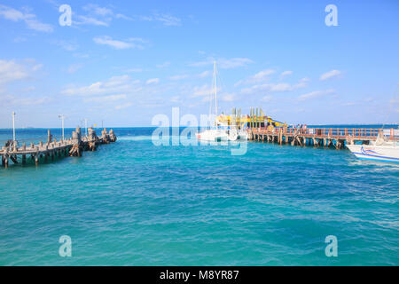 Cancun, Mexiko - 06 Januar 2018: Zugang in Playa Tortugas (Cancun) in Cancun, Mexiko, zur Fähre Stockfoto