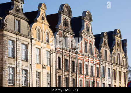 Flämischen Stil Fassaden auf der Grand Place, Arras, Pas-de-Calais, Ile-de-France, Frankreich, Europa Stockfoto