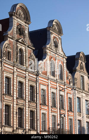 Flämischen Stil Fassaden auf der Grand Place, Arras, Pas-de-Calais, Ile-de-France, Frankreich, Europa Stockfoto