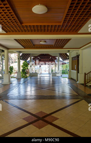 CHIANG MAI, Thailand, 06. MÄRZ 2018: Indoor Blick auf eine Halle im Inneren eines Gebäudes in Chiang Mai, Thailand Stockfoto