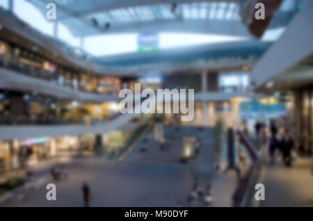 Abstract blur Shopping Mall und Store. Verwenden Sie als Hintergrund ein Bild des Produktes. Stockfoto