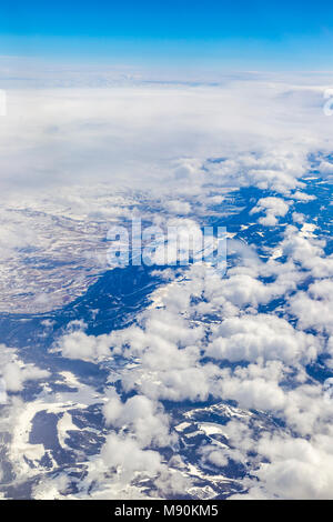 Blick von Virgin Atlantic auf dem Weg von Gatwick North Terminal zu Las Vegas Blick aus dem Fenster von 35.000 ft. Stockfoto