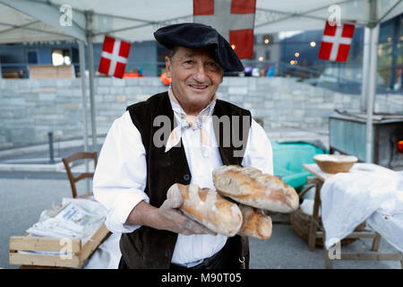 Die Landwirtschaft fair (Comice Agricole) von Saint-Gervais-les-Bains. Baker, Artisan Brot. Stockfoto