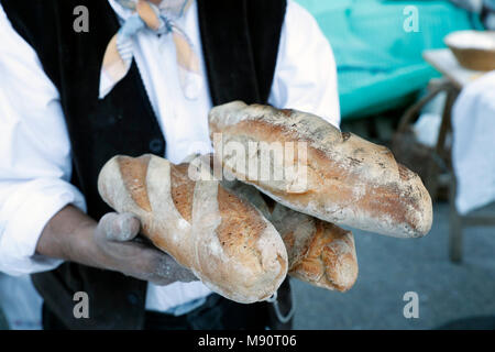 Die Landwirtschaft fair (Comice Agricole) von Saint-Gervais-les-Bains. Baker, Artisan Brot. Stockfoto