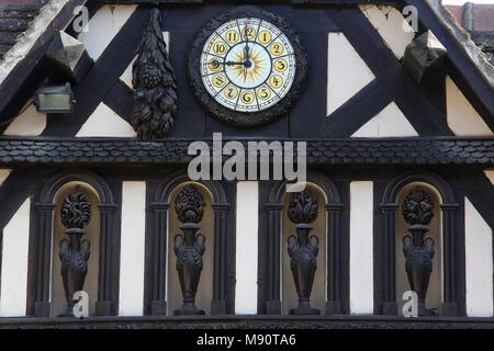 Kunst und Handwerk Dorf in Dives-sur-Mer, Frankreich. Architektonisches detail. Stockfoto