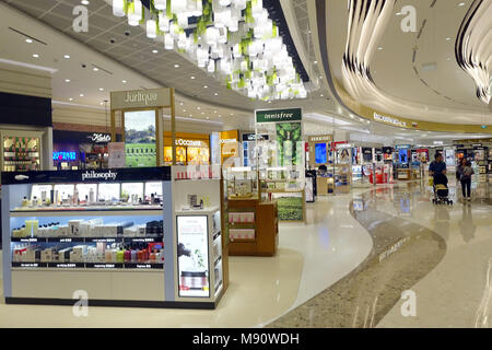 Changi Airport. Duty Free Shop. Kosmetik. Singapur. Stockfoto