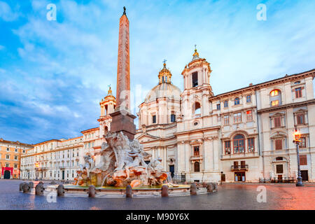 Die Piazza Navona am Morgen, Rom, Italien. Stockfoto