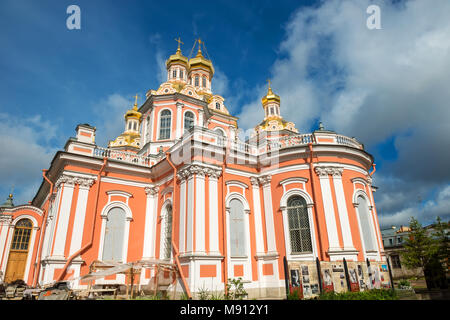 Russland, SANKT PETERSBURG - 18. AUGUST 2017: Heiliges Kreuz Kosak Kathedrale Stockfoto