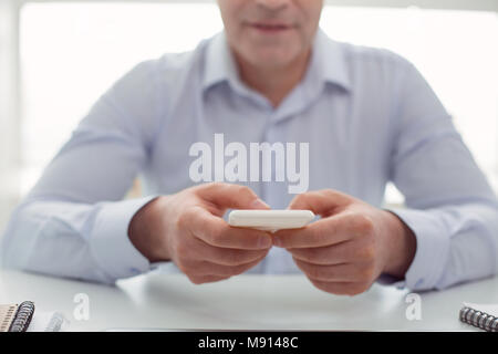 Selektiven Fokus von einem modernen smartphone Stockfoto