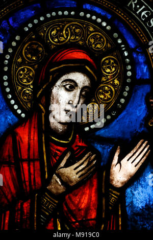 Oeuvre Notre-Dame Museum. Glasfenster. Die Jungfrau Maria und der hl. Elisabeth von der Heimsuchung. 12. Jahrhundert. Straßburg. Frankreich. Stockfoto