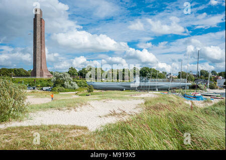 Marine-ehrenmal und U-Boot U 995, Laboe, Ostsee, Schleswig-Holstein, Deutschland, Europa Stockfoto