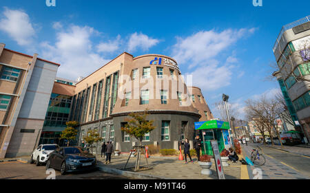 Gimhae, Südkorea - 10. März 2018: die Fassade der Gimhae Bibliothek Stockfoto