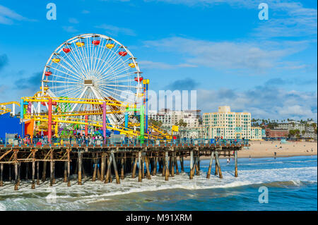 Riesenrad auf dem Santa Monica Pier Kalifornien USA Stockfoto