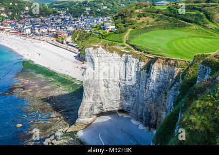 Kreidefelsen an der Küste von Frankreich in der Nähe von der Stadt von Etretat in der Normandie Stockfoto
