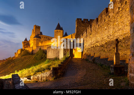 Gated Eintrag in die befestigten Cite Carcassonne, Royal, Frankreich Stockfoto