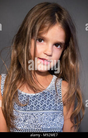 schönes kleines Mädchen Porträt Stockfoto