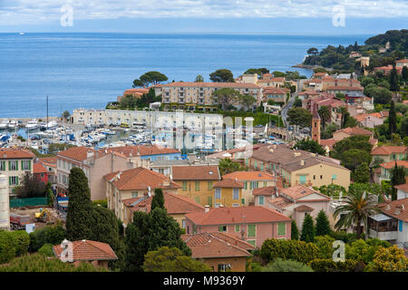 Das Dorf Villefranche-sur-Mer, Südfrankreich, Var, Cote d'Azur, Frankreich, Europa Stockfoto