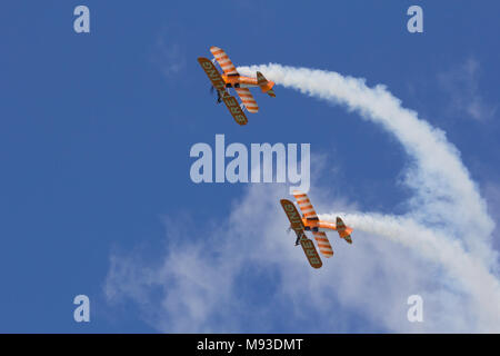 Reischenau, Niederlande, 25. Mai 2015: Breitling Wingwalkers an reischenau Airshow Stockfoto